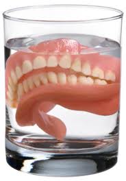 banho da dentadura - Dentadura Convencional