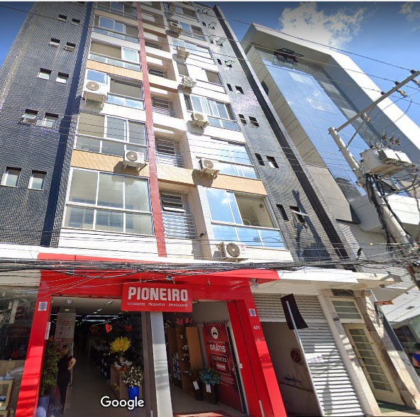 Fachada do Edifício Pioneiro, na Rua Minas Gerais 655 — Centro de Divinópolis